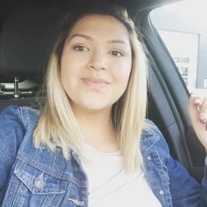 Meet your Posher, Alicia